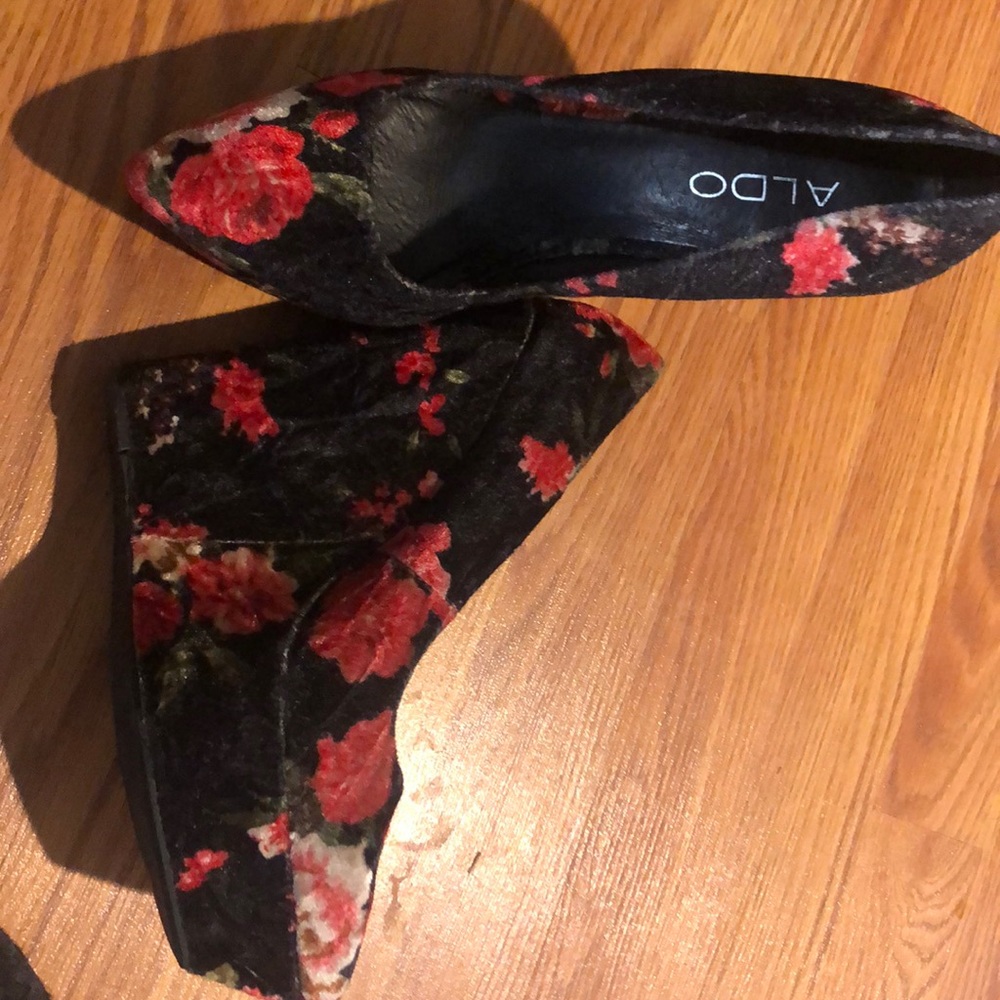 Floral wedges...!!